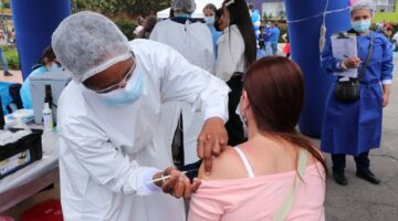 Bogotá refuerza estrategias contra el cáncer de cuello uterino con prevención y detección temprana