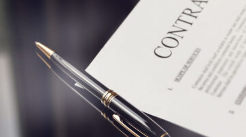 Buscan prohibir los contratos por prestación de servicios para profesionales de salud