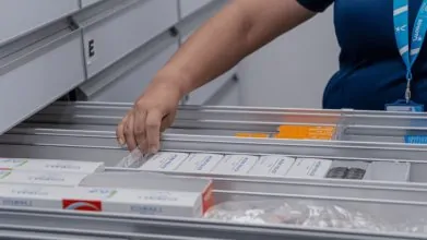 Capital Salud fortalece la entrega de medicamentos en Bogotá con el apoyo de COHAN