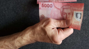 Chile crea ley que permite el retiro de pensión anticipada a enfermos terminales