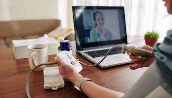 Chile, pionero en gestionar la demanda de atención primaria en salud de manera remota