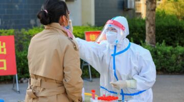 Covid-19 en China brote actual seguirá hasta febrero o marzo