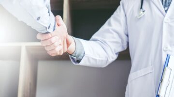 Críticas y comentarios luego del acuerdo entre EPS y Gobierno en nueva reforma de salud