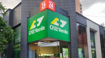 Cruz Verde lanza red de droguerías 24 horas en más de 50 sucursales del país