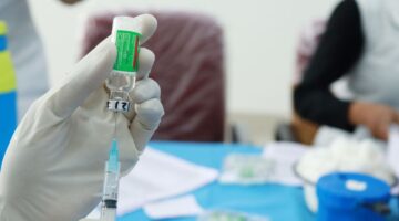 Cuba dona 2 mil dosis de la vacuna de la fiebre amarilla a Colombia