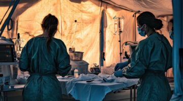 Día Mundial de la Asistencia Humanitaria llamado urgente a proteger a los trabajadores de la salud en contextos de crisis