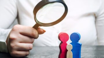 Diferencias genéticas entre hermanos dependen del entorno social