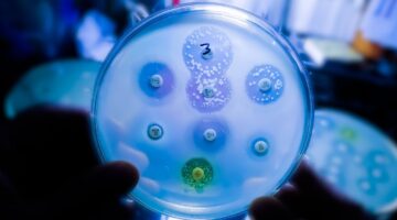 EMA revela informe de agencias que destacan la importancia de reducir el uso de antibióticos