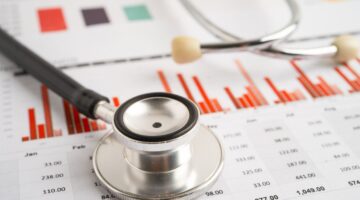 El déficit del sistema de salud se ha casi triplicado desde 2022