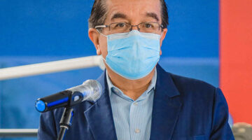 El rector del sistema entrevista al ministro de salud, Fernando Ruiz