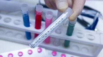 Empresas farmacéuticas piden acelerar la búsqueda de cura del coronavirus