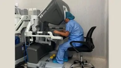 En Perú, cirugías robóticas en el Hospital Dos de Mayo transforman el tratamiento del cáncer