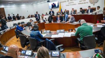 En tiempo récord avanza la reforma a la salud 117 artículos aprobados