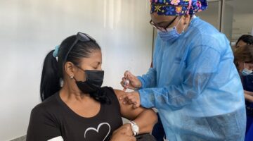 Este fue el balance de la primera jornada de vacunación del país Foto - Alcaldia de Barranquilla