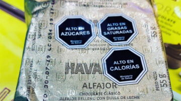 Etiquetado de alimentos ultraprocesados Análisis del impacto normativo. Crédito - catadordealfajores Twitter