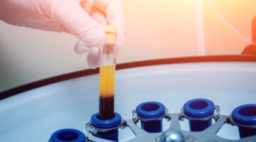 FDA aprobó el uso de plasma de convaleciente