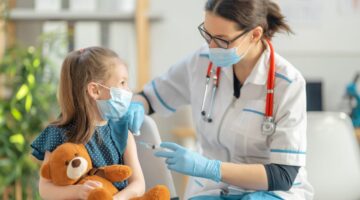 FDA autoriza dosis de refuerzo de Pfizer para niños de 5 a 11 años