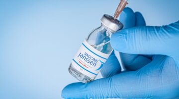 FDA limita el uso de la vacuna Janssen contra covid-19