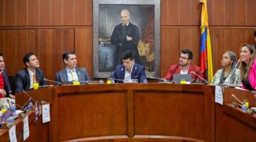 Fallida implementación del modelo de salud del Magisterio, a control político