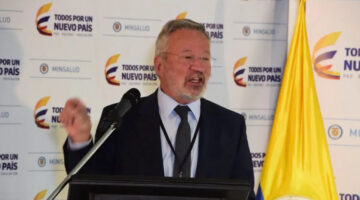 Germán Velásquez es el director en propiedad del INVIMA. Foto Forbes