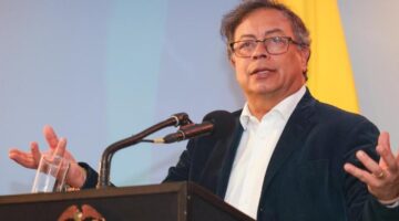 Gobierno explora vías para salvar la reforma a la salud