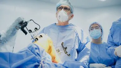 HIC realiza la primera cirugía unicompartimental de rodilla con asistencia robótica en Santander