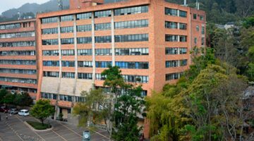Hospital San Ignacio suspende servicio de atención a partos ¿Cómo afecta a las gestantes en Bogotá