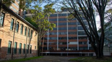 Hospital San Juan de Dios en el centro del debate Bogotá defiende su potestad decisoria frente a la Junta de Conservación