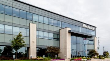 Impacto en el sector salud: más de 14.000 despidos en la industria de dispositivos médicos en los últimos 18 meses