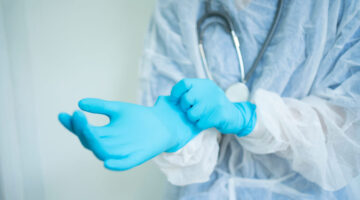 Mil kits de protección fueron donados a hospitales públicos rurales