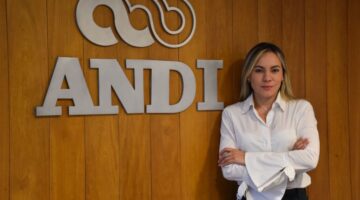 Mónica Ulloa asume como nueva procuradora delegada para el sector salud en un momento crítico del sistema colombiano