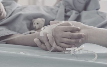 Mortalidad infantil en Latam disminuyó gracias a transferencias monetarias condicionadas