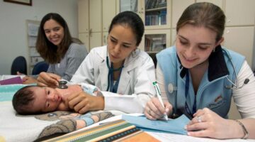 OPS hace un llamado a garantizar cuidados seguros en la atención neonatal y pediátrica