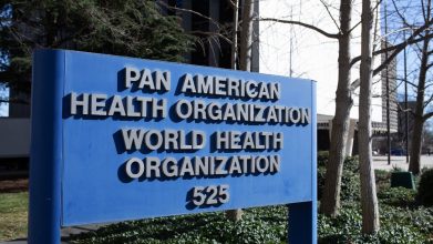 OPS y Unitaid firman alianza para fortalecer la respuesta al VIH en América Latina y el Caribe