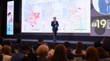 Avances y retos de la atención primaria en salud en Colombia, reindustrialización y seguridad sanitaria