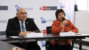 Perú: Ensap capacita a 265 docentes y tutores para fortalecer el programa serums