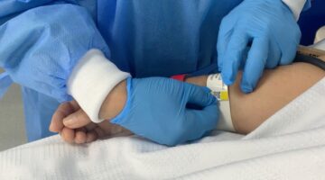 Perú: INEN fortalece la seguridad del paciente con sistema de identificación con código QR