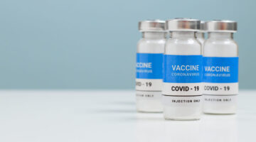 Pfizer estudia la posibilidad de aplicar una tercera dosis de refuerzo