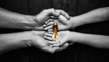 Pobreza relacionada con peores desenlaces en cáncer infantil