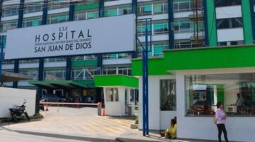 Quindío acompaña mesas con Asmet Salud tras contención de servicios en el Hospital San Juan de Dios