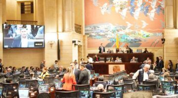 Reforma a la salud sale a flote aprueban 15 artículos más