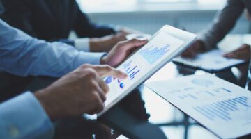 Regla fiscal en Colombia recaudo tributario a la baja