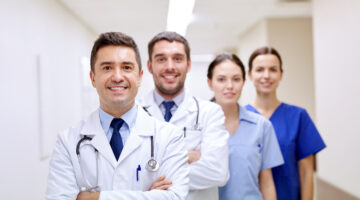 salarios e incentivos en médicos generales de Colombia, Perú y Mexico