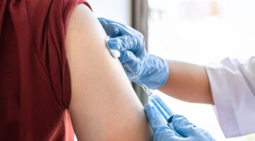 Semana de Vacunación en las Américas 2025: La inmunización salva 6 vidas por minuto, según la OMS