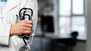 Sociedades científicas desmienten conocer el texto de reforma a la salud