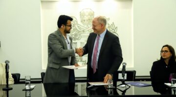 Supersalud y Universidad Javeriana firman memorando de entendimiento para reforzar la vigilancia y control del sistema de salud