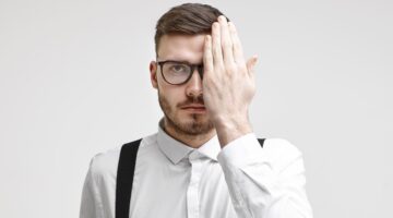 Terapia génica aplicada en un solo ojo mejora la condición de los dos