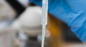 Tofidence primer biosimilar de tocilizumab aprobado por la FDA