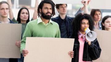 Trabajo decente, equidad y democracia pilares del nuevo informe de la OIT sobre diálogo social