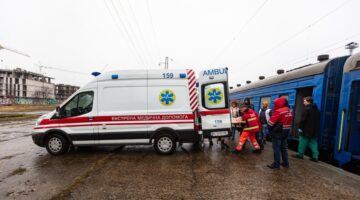 Ucrania denuncia atentados a médicos y destrucción de más de 400 hospitales (1)